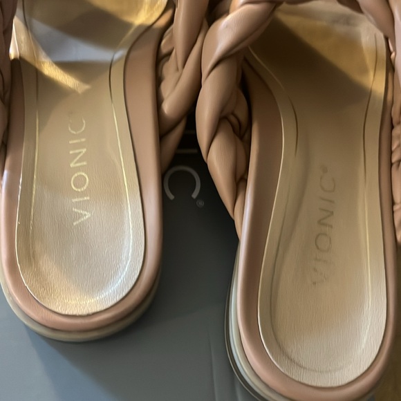 Vionic - Picture 10 of 12